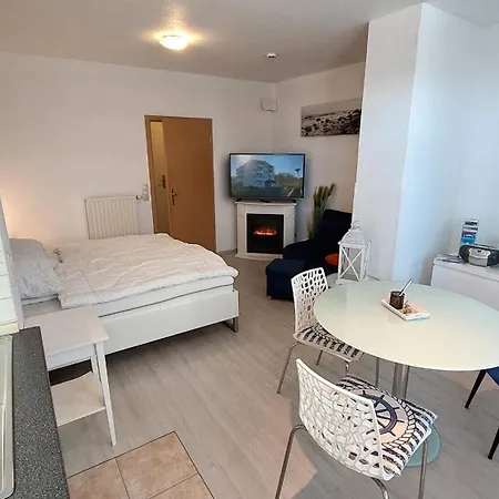 Residenz Seeblick, Whg 6 - Strandnah דירה *